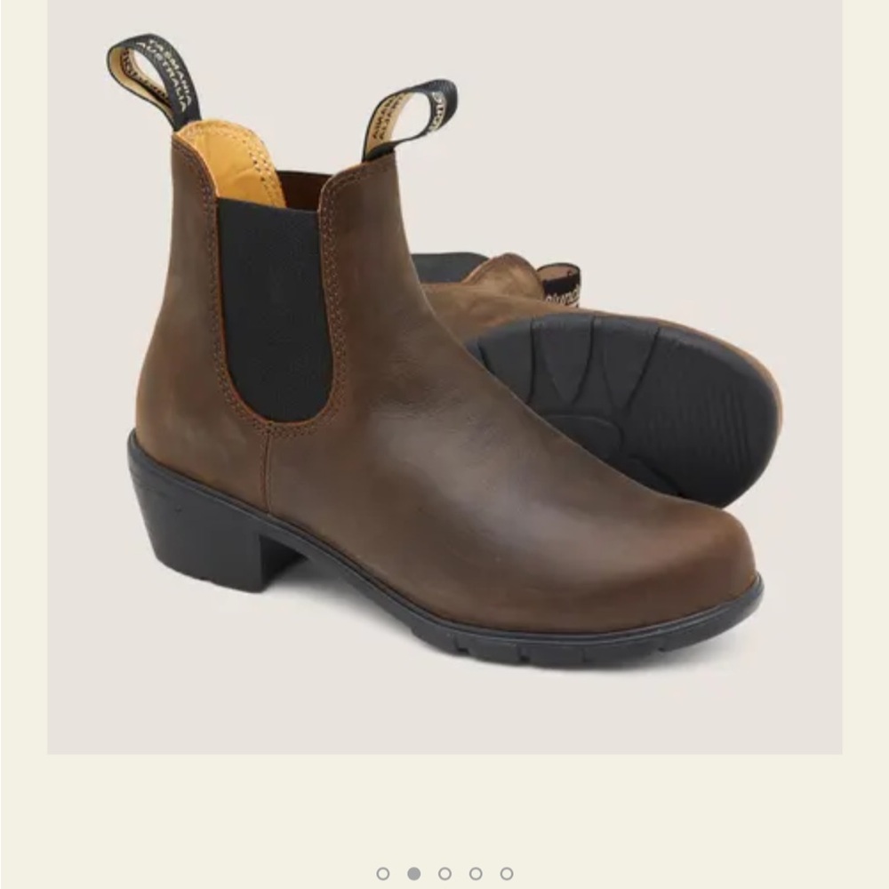 BLUNDSTONE women’s size 9: HEELED BOOTS - ANTIQUE BROWN